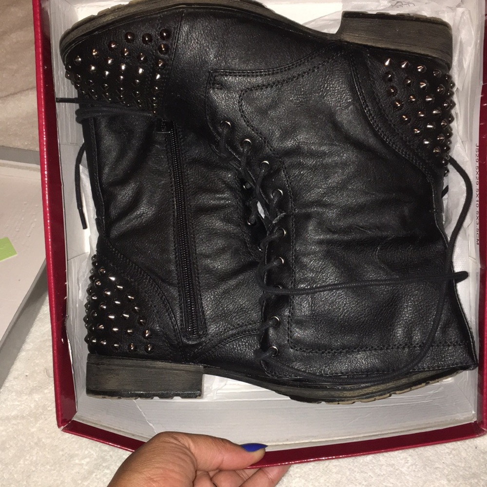Black studded combat boots! Super cute! ✨